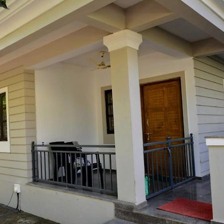 Dsk Studio Apartment, Siolim, Goa. Eksteriør billede