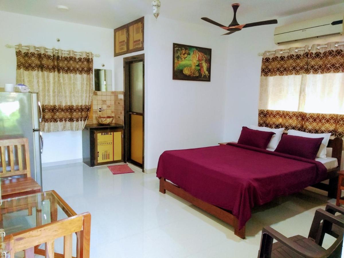 Dsk Studio Apartment, Siolim, Goa. Eksteriør billede
