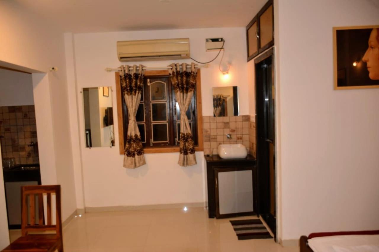 Dsk Studio Apartment, Siolim, Goa. Eksteriør billede