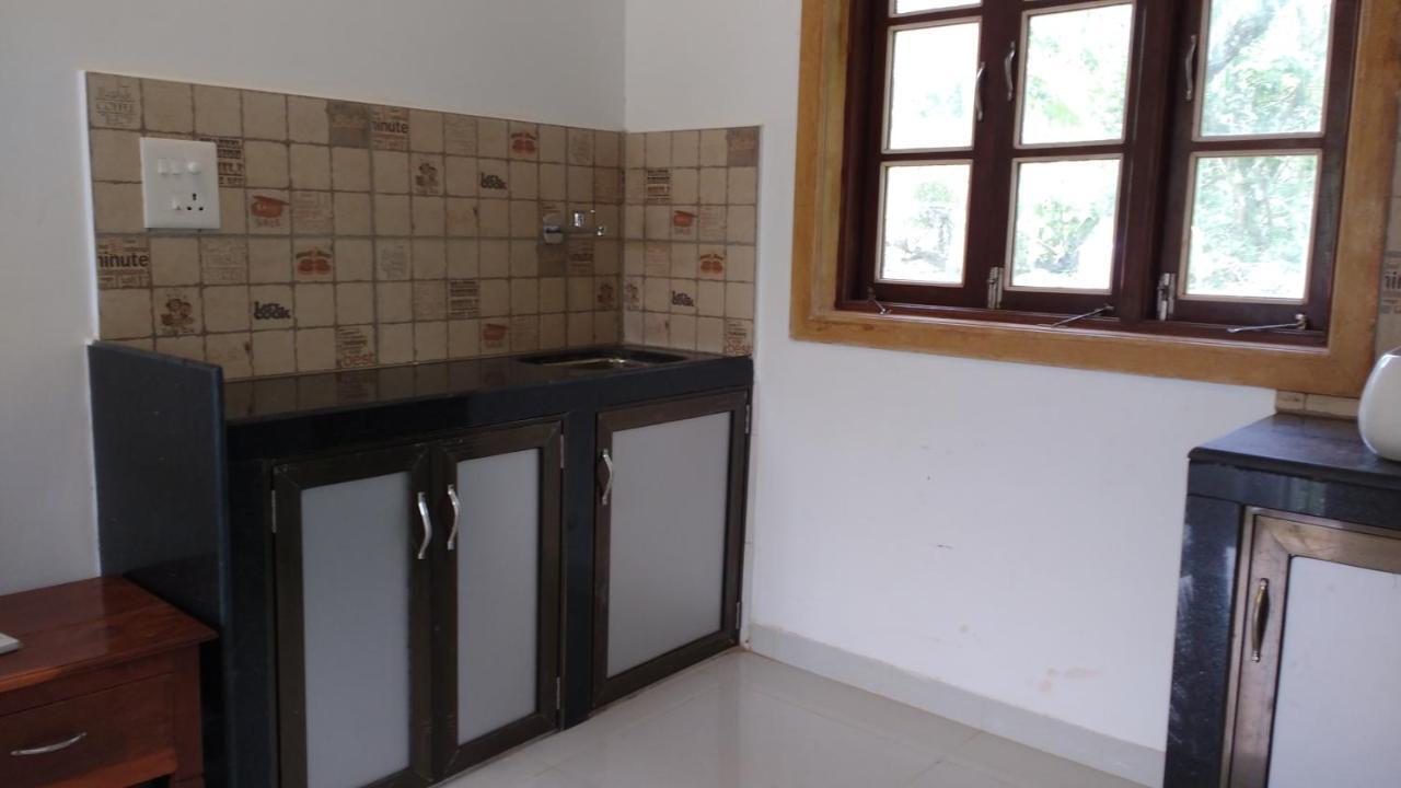Dsk Studio Apartment, Siolim, Goa. Eksteriør billede