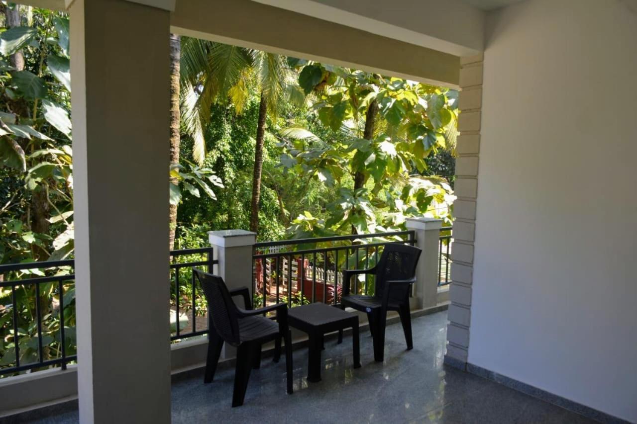 Dsk Studio Apartment, Siolim, Goa. Eksteriør billede